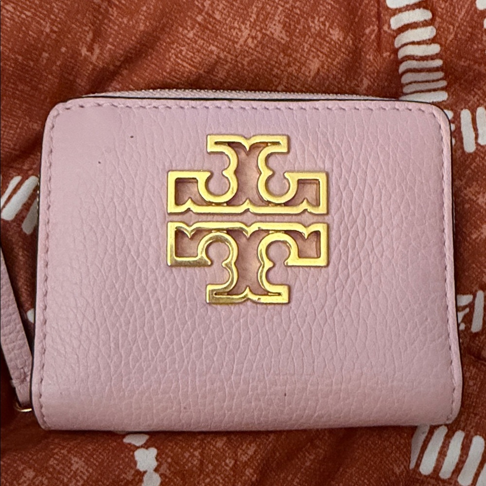 Tory Burch Blush Leather Wallet with Gold Logo